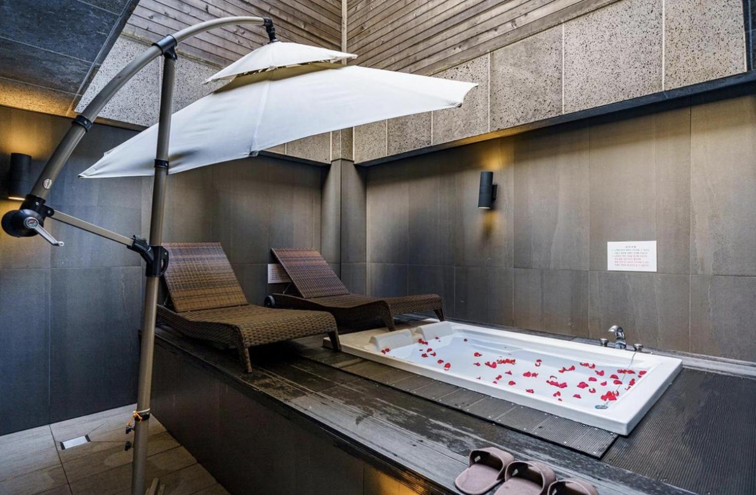 Adlige Hotel Seoul Exterior foto